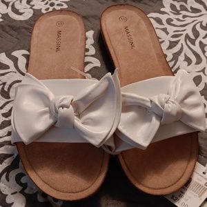 New size 10 white slip on dressy flats white bow